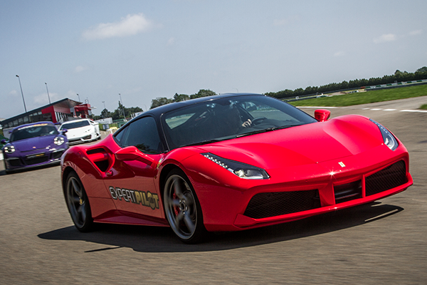 stages ferrari 488