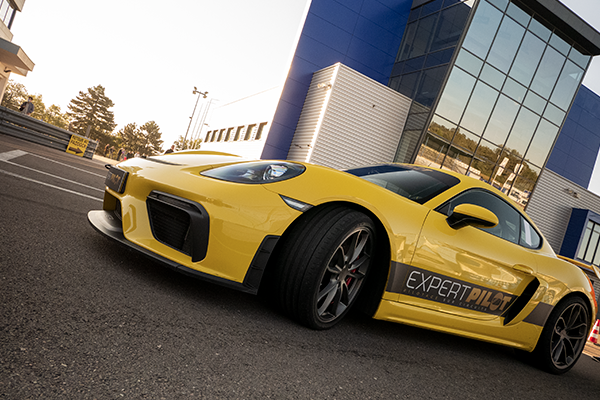 pilotage-circuit-dijon-porsche