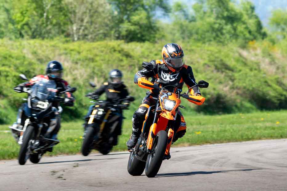 MOTO